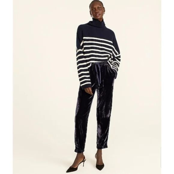 J.Crew navy Velvet jogger pant with draw string - size 4 - Picture 1 of 5